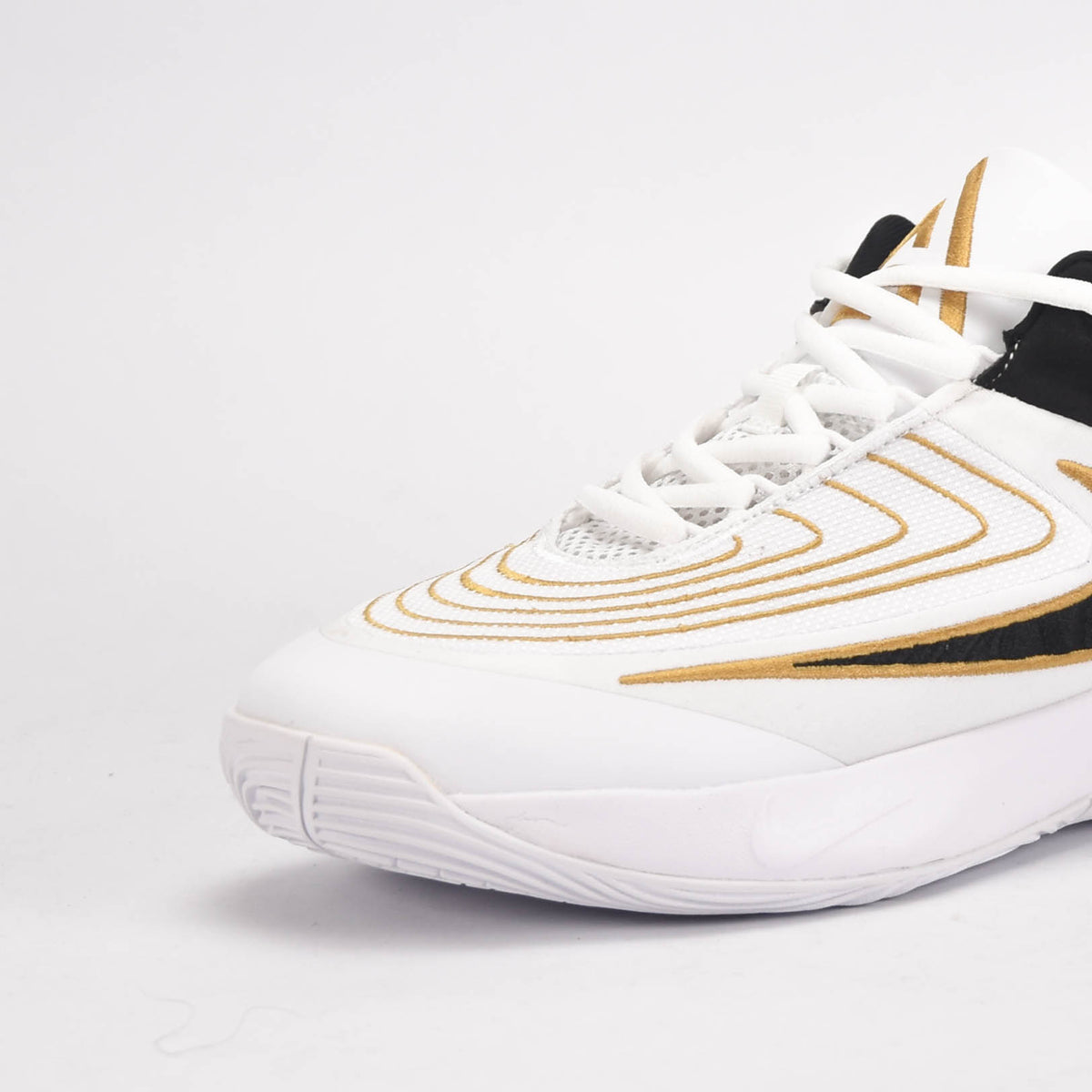 Nike Giannis Immortality 4