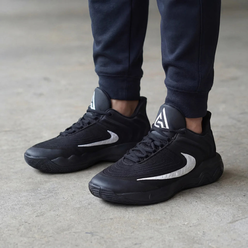 Nike Giannis Immortality 4