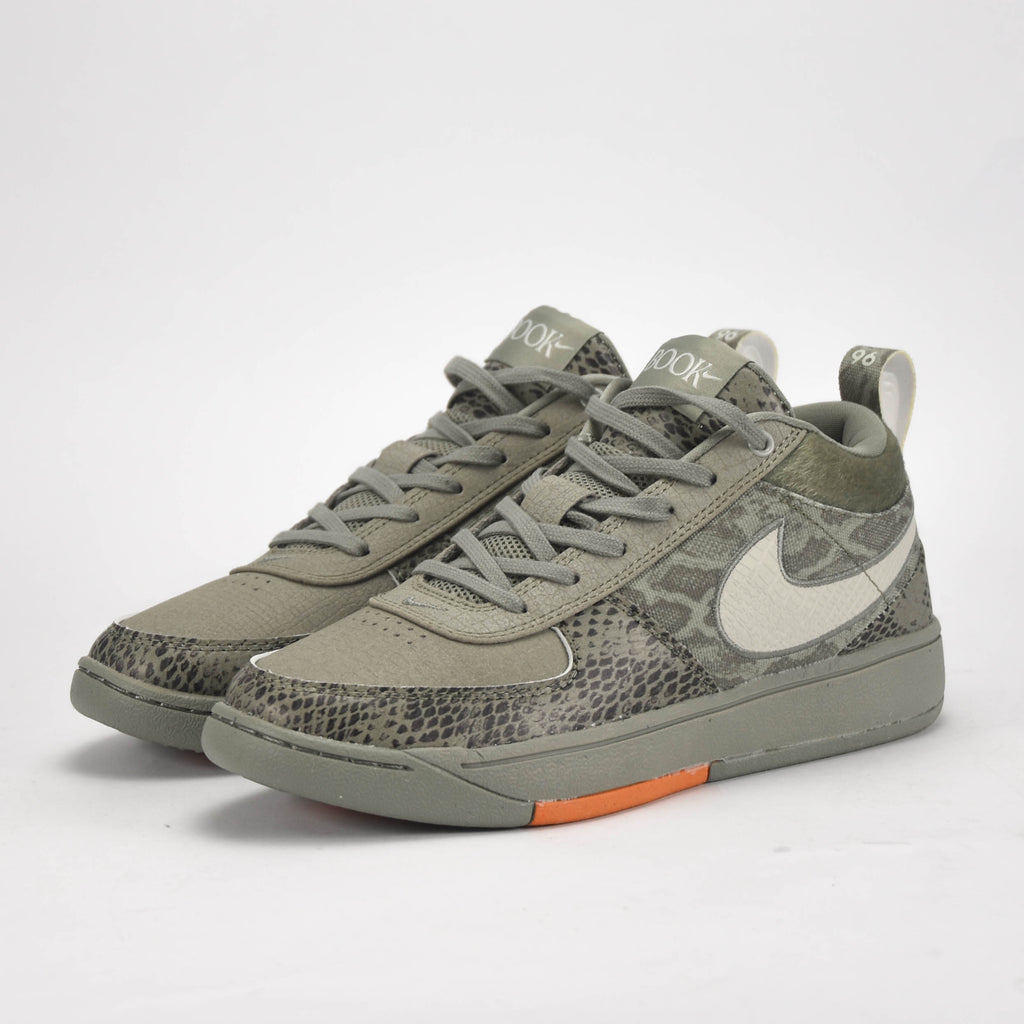 Nike Book 1