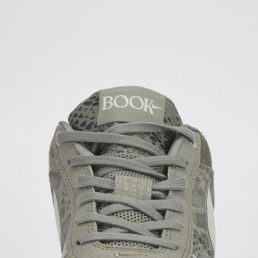 Nike Book 1